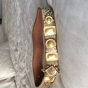 Beautiful streets ahead belt